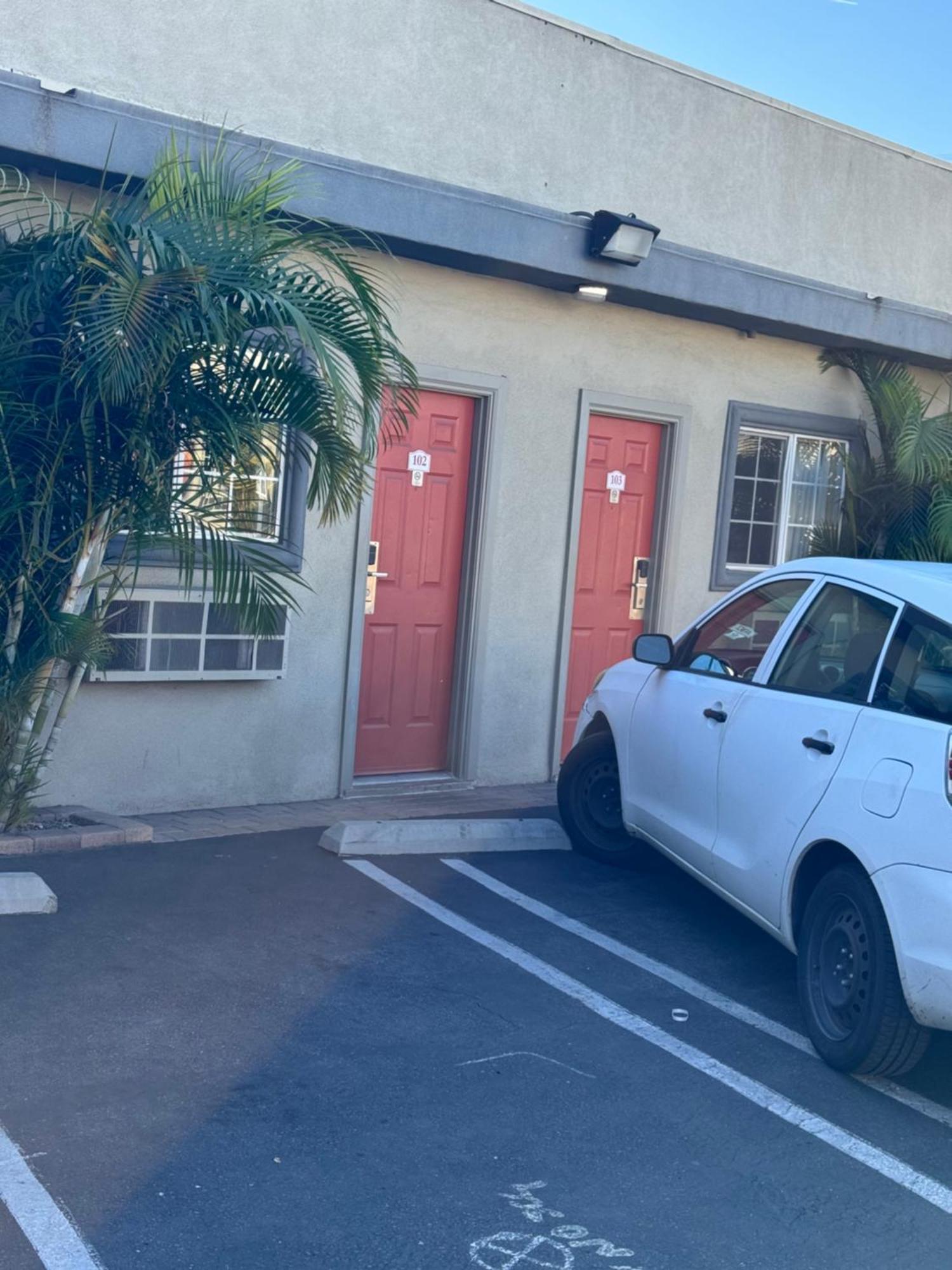 La Cienega Inn Motel Los Angeles Zewnętrze zdjęcie